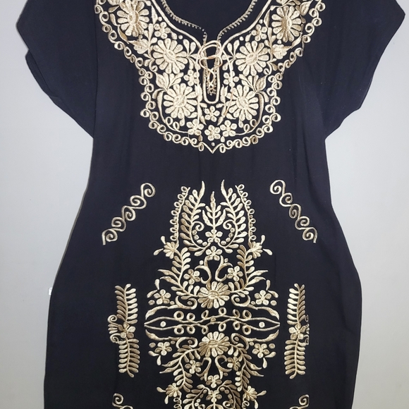 Mexican Elegant Black and Gold Embroidered Midi Dress - Picture 3 of 15